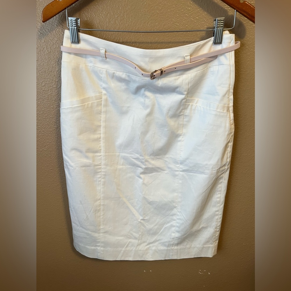 H&M white pencil skirt